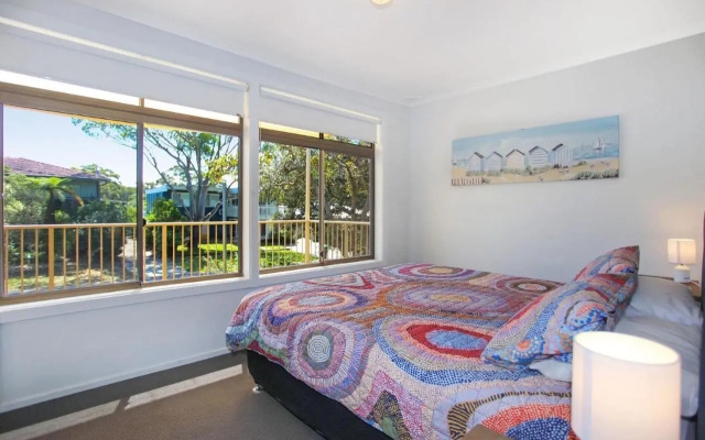 Barralong Beach House