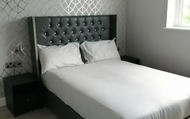 Encore Rooms