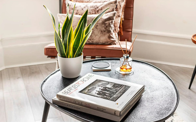 Stylish Hideaway Flat at Milton Park Highgate