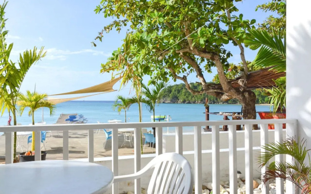 Kaz Kreol Beach Lodge