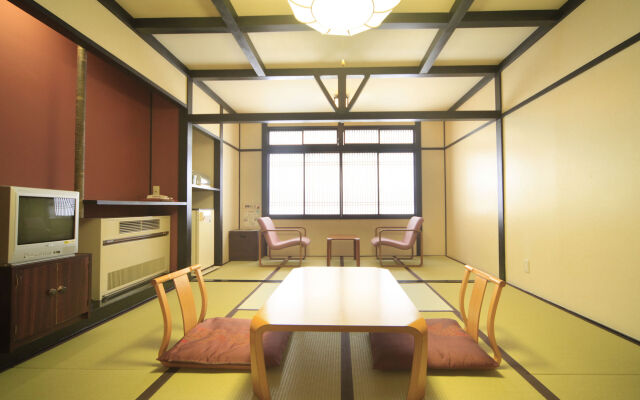 Omiya Ryokan