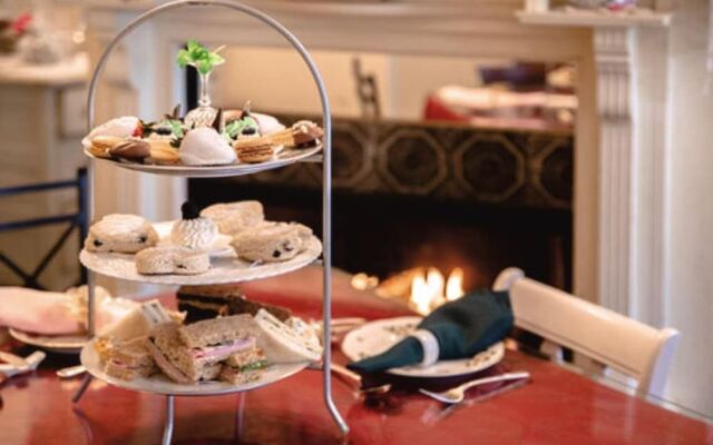 Mathis House, A Victorian Bed & Breakfast and Tea Room at 600 Main