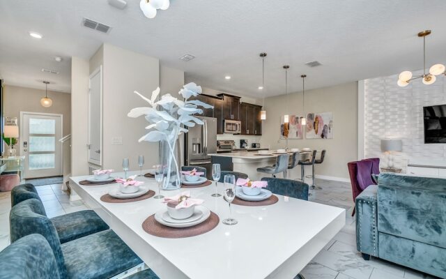 Private Pool Themed Bedrooms Free Waterpark!