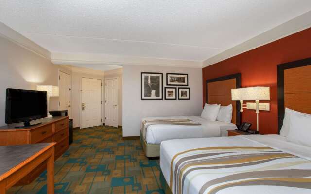 La Quinta Inn & Suites by Wyndham Denver Southwest Lakewood