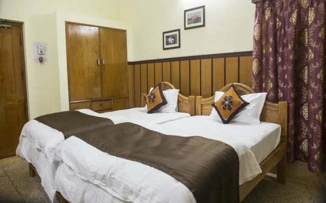 OYO Rooms Rajmahal Square