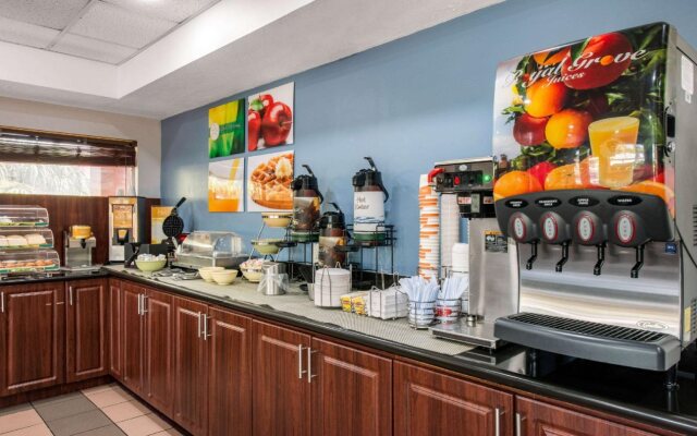 Quality Inn Sarasota North Near Lido Key Beach