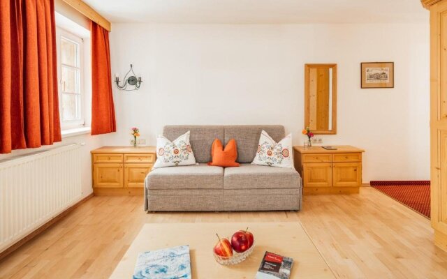 Murrmel Apartments