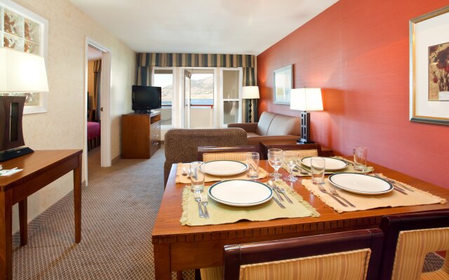 Holiday Inn Hotel & Suites Osoyoos, an IHG Hotel