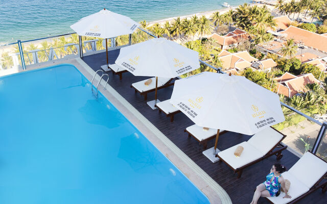 Regalia Hotel