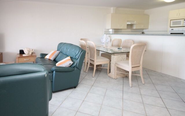 Nelson Towers, Unit 37/71 Victoria Parade