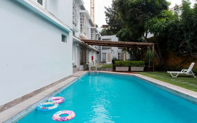 Basadre Suites