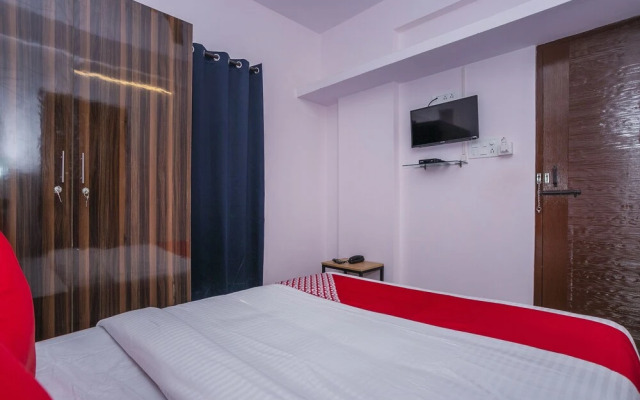 Oyo Flagship 30074 Electronic City