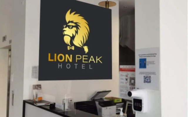 Lion Peak Hotel Hamilton