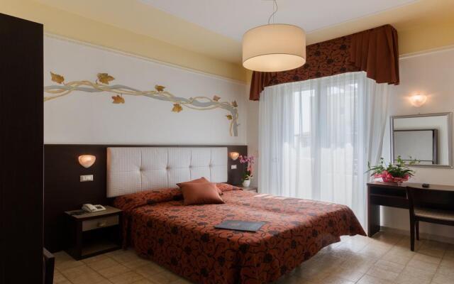 Hotel Rosa Maria Elite