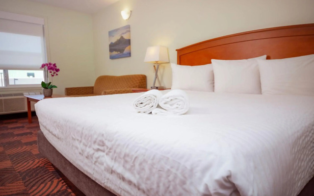 Service Plus Inns and Suites Calgary