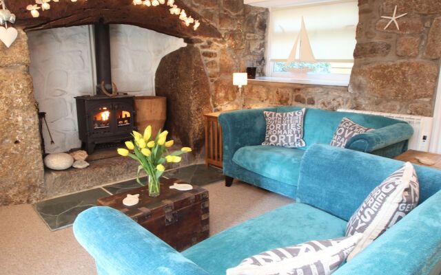 Gillyflower Cottage
