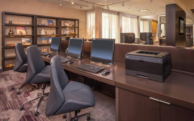 Courtyard by Marriott Houston Northeast