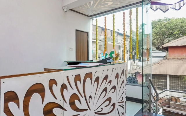OYO Flagship 26583 Hotel Kohinoor Plaza