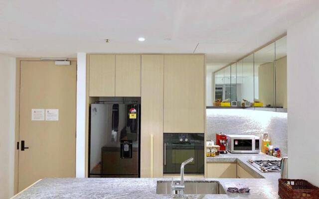 Fawkner Apartment Bay-view 4