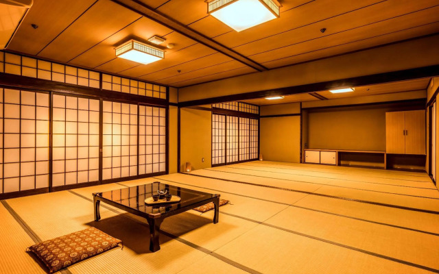 Ooedo Onsen Monogatari Awazu Grand Hotel