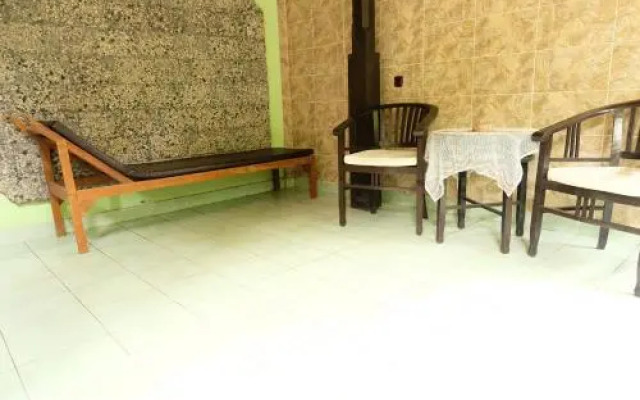 Kerti Beach Bungalow and Restaurant