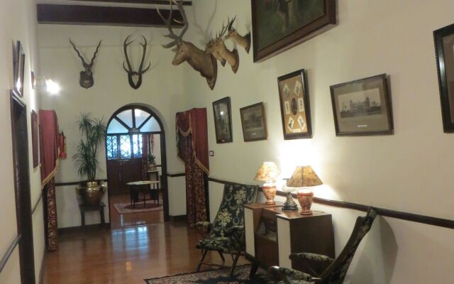 WelcomHeritage Kasmanda Palace