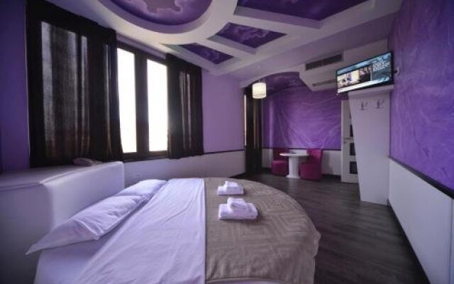 Lotus Hotel