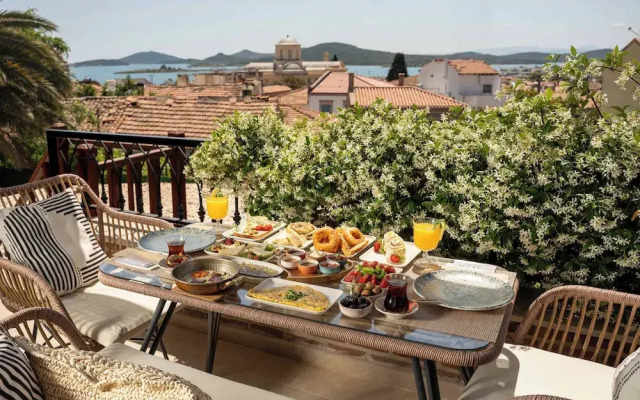 Cunda Tas Otel By Taze