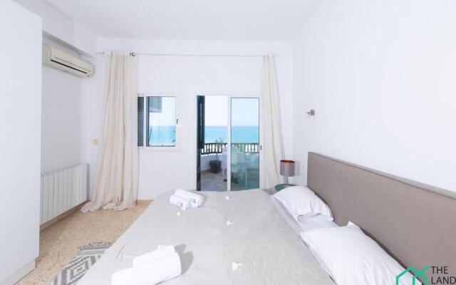 The Perfect View 2bds apt in Heart of Marsa Plage