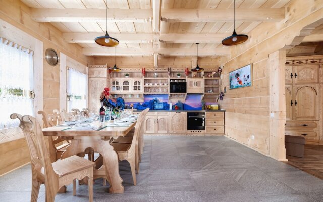 Zasypane House by Renters Prestige