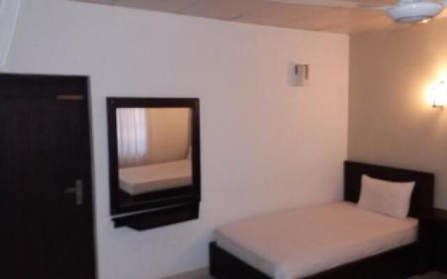 Yoho Minidiya Guest House