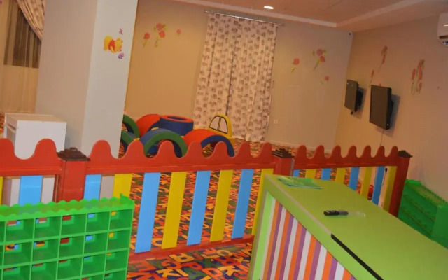 Triple tree hotel 2
