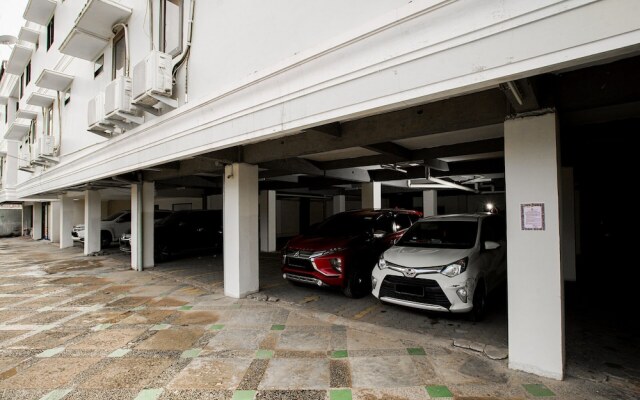 RedDoorz near Palembang Trade Center 3