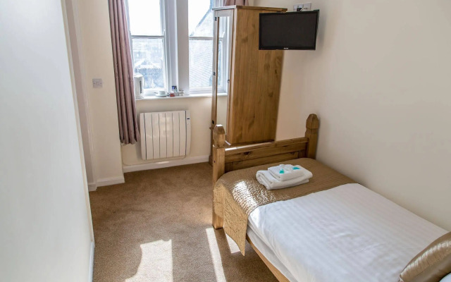 Resolution Hotel