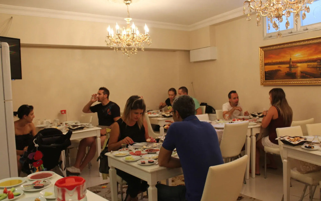 Pera Life Hotel