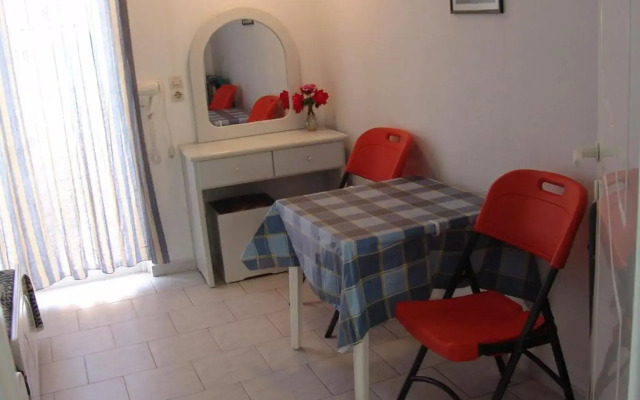 Kontessa Apartments