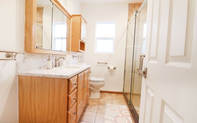 Travel District Burbank Private House