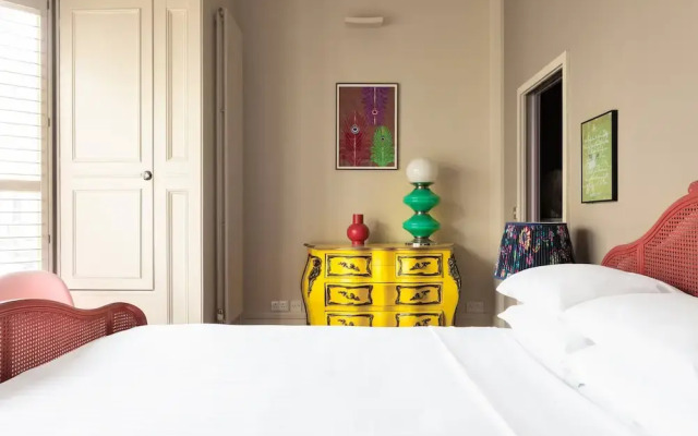 Belsize Park Gardens by Onefinestay