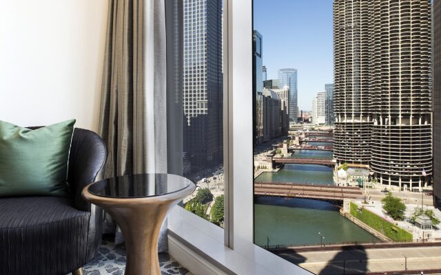 LondonHouse Chicago, Curio Collection by Hilton