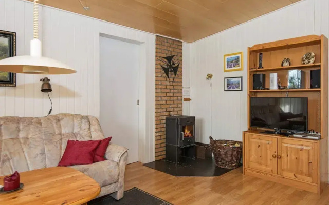 6 Person Holiday Home in Toftlund