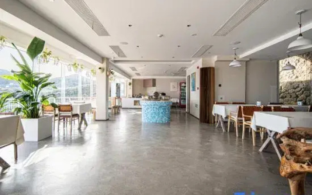 Xihui Cliff Hotel ，Shengsi