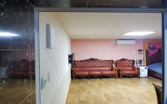 Goseong Haemaru Pension