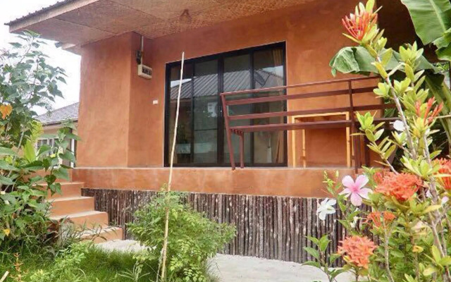 Panisara Pool Villa Huahin