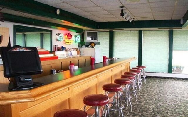 A Victory Inn and Suites