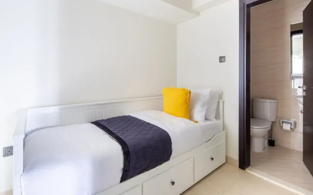 Pristine 2BR Apartment in Downtown Dubai - Sleeps 5!