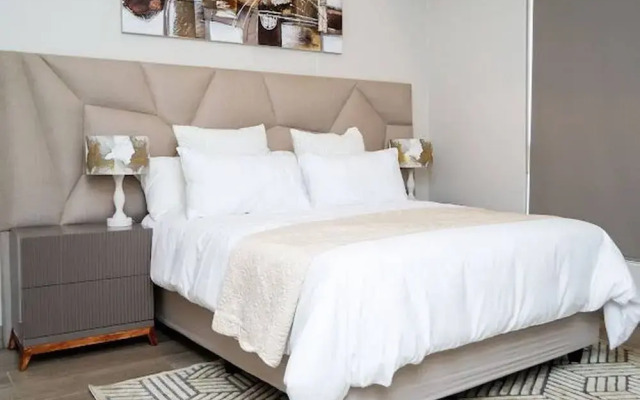 Stylish & Elegant With Epic Views Near Menlyn
