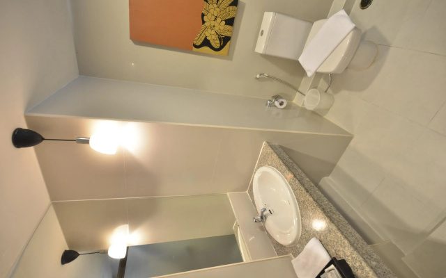 The Heritage Sathorn Suite Hotel