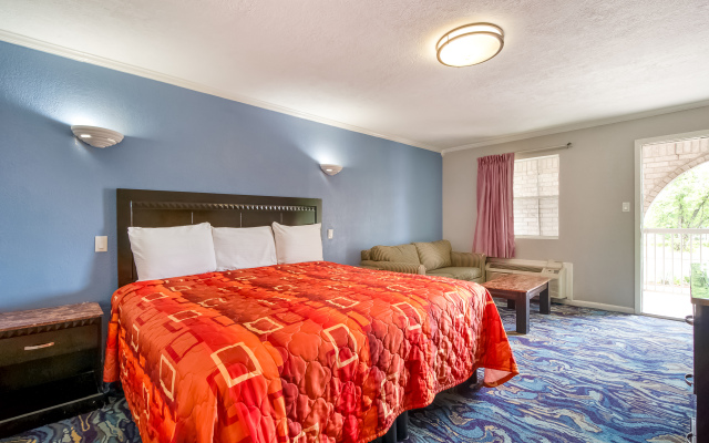 OYO Hotel Houston I-69 & I-610