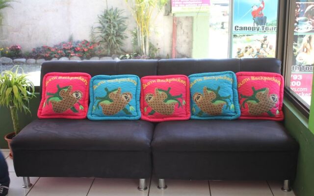 Hotel Sloth Backpackers