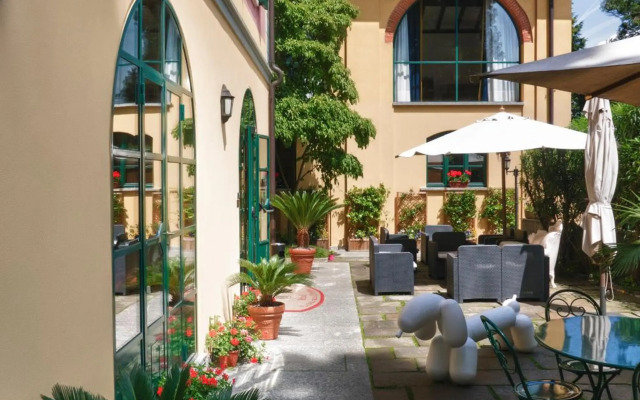 Relais Casali della Cisterna